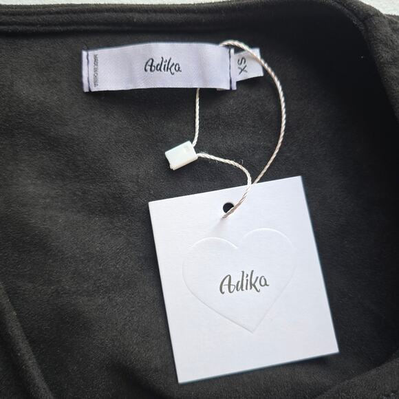 M Adika Black Tie-Front Crop Top NWT Size XS Wrap Around Cardigan Suede Soft - Picture 7 of 8